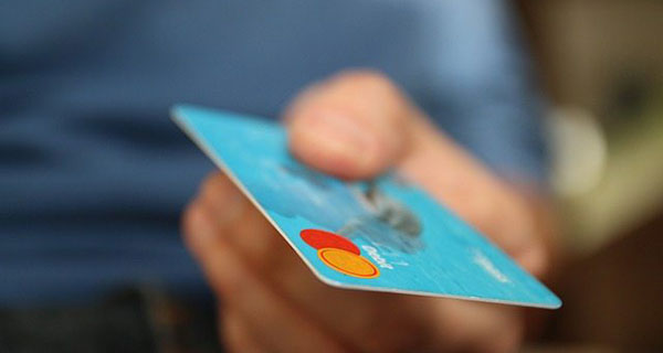Contactless credit card transactions gain traction