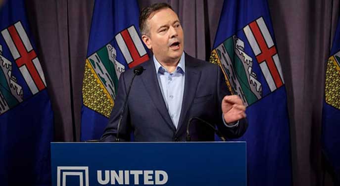 Alberta can reduce income taxes by cutting government labour costs