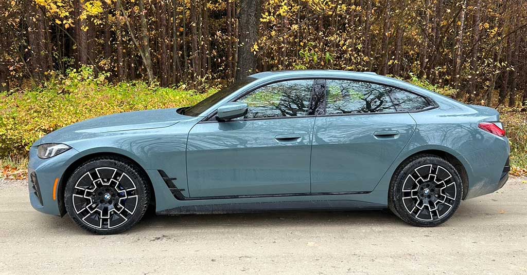 BMW i4 eDrive40 makes switching to an EV feel effortless